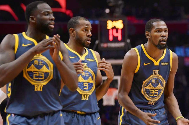 根据对手打 根据对手打